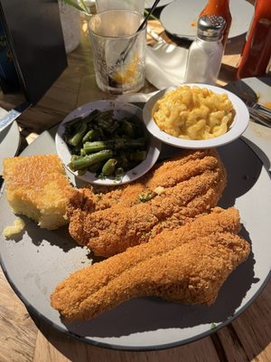 Frederick's Wine and Dine by null