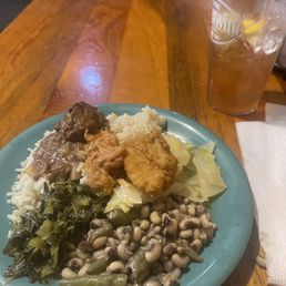 Love them southern greens!! Love them southern greens!!