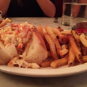 Neptune Oyster - Lobster roll! - Seafood Near Me - Boston, Massachusetts Neptune Oyster - Lobster roll! - Seafood Near Me - Boston, Massachusetts
