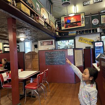 Miner's Diner - Fun breakfast spot with a train going through the whole restaurant. Good food and nice servers that make you feel welcome and at home. - American Near Me - Julian, California