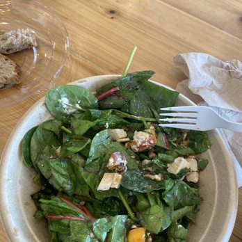 Leaf & Grain - Peach seasonal salad - Salad Near Me - Houston, Texas Leaf & Grain - Peach seasonal salad - Salad Near Me - Houston, Texas