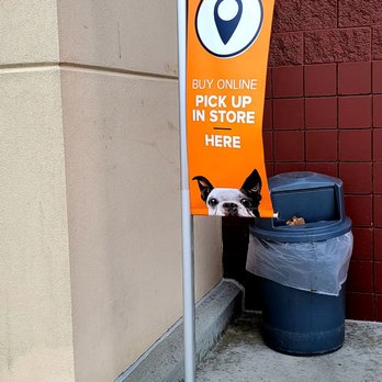 PetSmart Grooming - In car pickup clearly marked!! - Pet Groomers Near Me - Milford, Ohio