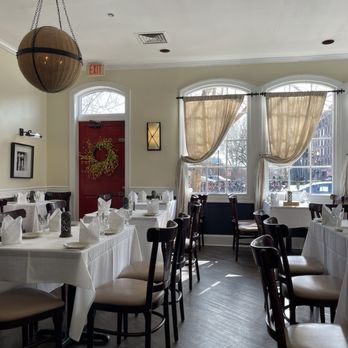 Das Ethiopian - 1st Floor Dinning Room - Ethiopian Near Me - Washington, DC, District of Columbia