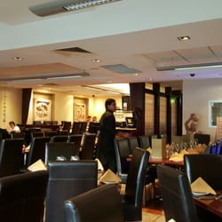 Beyond India - Nice decor!