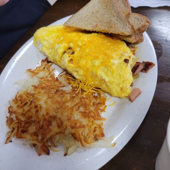 The Daily Special Cafe - Western omelets hashbrowns toast - American Near Me - Alvarado, Texas The Daily Special Cafe - Western omelets hashbrowns toast - American Near Me - Alvarado, Texas