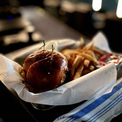 THE LOT Burger