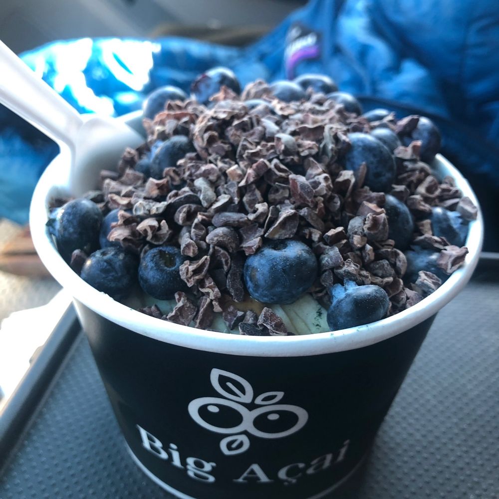 Acai with cacao nibs Acai with cacao nibs