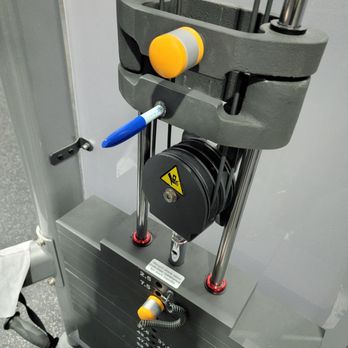 VASA Fitness - I mean......seriously? How hard is it to replace a pin? Also, EVERY carabiner in this place is broken. - Cardio Classes Near Me - Wheaton, Illinois