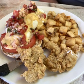 Key Largo Conch House - Conch Benedict 10/10/21 - Seafood Near Me - Key Largo, Florida Key Largo Conch House - Conch Benedict 10/10/21 - Seafood Near Me - Key Largo, Florida