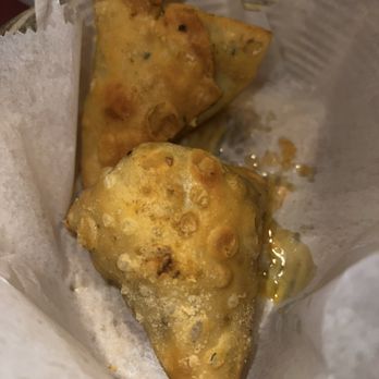 Ayna Agra Indian Restaurant - Samosa - Indian Near Me - Bayside, New York