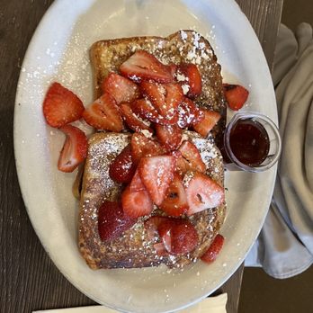 Rosine's Restaurant - French toast with strawberries - American Near Me - Monterey, California