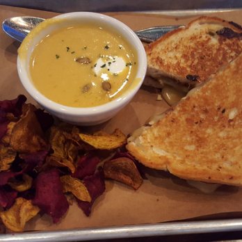 101 Craft Kitchen - Fall grilled cheese sandwich & butternut squash soup - New American Near Me - Westerville, Ohio
