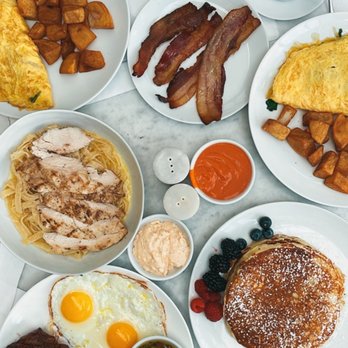 Cara Restaurant - Steak and eggs, chicken pasta, vegetable omelette, pancakes ! - New American Near Me - Los Angeles, California