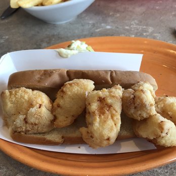 Harry's Restaurant - Scallop Roll - Diners Near Me - Westborough, Massachusetts