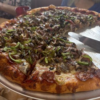 Goodfellas - Supreme pizza ! This was absolutely delicious! The most - Barbeque Near Me - Loudon, Tennessee Goodfellas - Supreme pizza ! This was absolutely delicious! The most - Barbeque Near Me - Loudon, Tennessee
