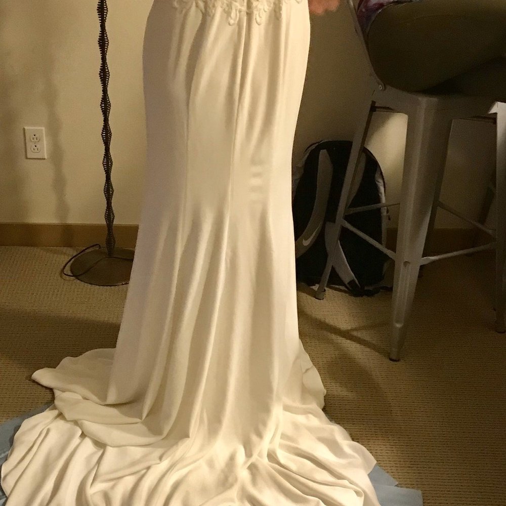 Eltsa Custom Sewing - Custom dress pre tailoring - Sewing & Alterations Near Me - Seattle, Washington Eltsa Custom Sewing - Custom dress pre tailoring - Sewing & Alterations Near Me - Seattle, Washington