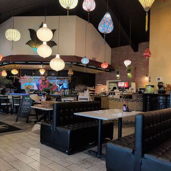 Lotus Vietnamese Cuisine - Very nice interior - Vietnamese Near Me - Vancouver, Washington Lotus Vietnamese Cuisine - Very nice interior - Vietnamese Near Me - Vancouver, Washington