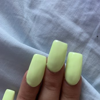 Le Nails - Nail Salons Near Me - Clackamas, Oregon