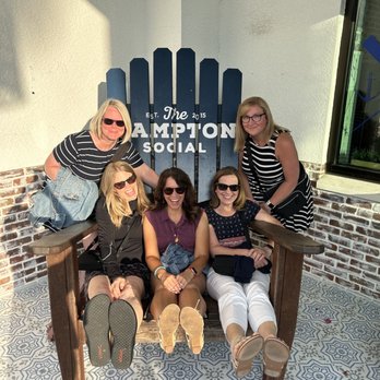 The Hampton Social - Naples - Girls just wanna have sun!! And nosh @ Hampton Social! - New American Near Me - Naples, Florida The Hampton Social - Naples - Girls just wanna have sun!! And nosh @ Hampton Social! - New American Near Me - Naples, Florida