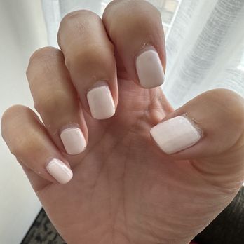 Bilancia Nail Spa - Came in on Monday to get a regular mani and this is how they're doing Thursday - Nail Salons Near Me - Chicago, Illinois