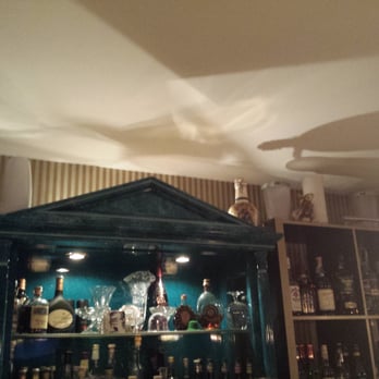 Bar Voyage - Rueckbuffet. - Bars Near Me - Berlin, BE
