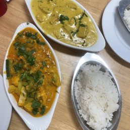 Mixed Vegetable Curry and Yellow curry with tofu Mixed Vegetable Curry and Yellow curry with tofu
