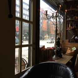 Café 60 - Window Seat