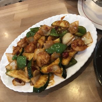 Jin Sing Restaurant - Those Braised prawns in hot sauce - Asian Fusion Near Me - Oakland, California