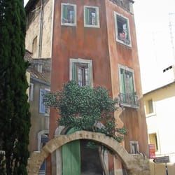 Fresque en trompe-l''oeil place Edouard Adam Montpellier