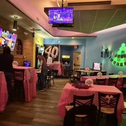 LFG Gaming Bar - Seating and console games