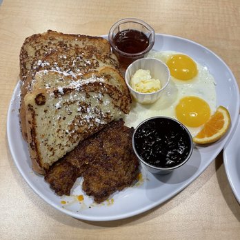 Two Chicks - French Toast Combo - Breakfast & Brunch Near Me - Reno, Nevada Two Chicks - French Toast Combo - Breakfast & Brunch Near Me - Reno, Nevada