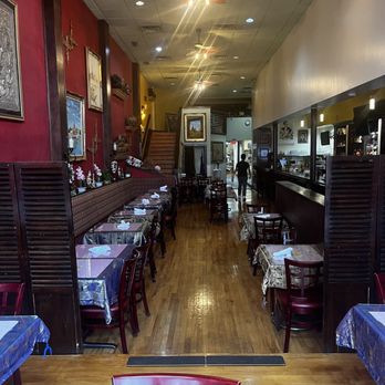 Thipi Thai - the inside of a restaurant - Thai Near Me - Glen Ellyn, Illinois Thipi Thai - the inside of a restaurant - Thai Near Me - Glen Ellyn, Illinois