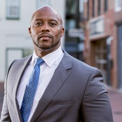 Light Enough Photo Studios - Business headshots in Washington,DC and Falls Church, VA. Natural Headshots, POC Headshots, Business Portraits