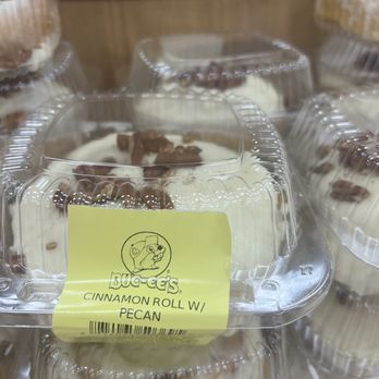 Buc-ee’s - Huge cinnamon rolls that are very good. - Gas Stations Near Me - Sevierville, Tennessee Buc-ee’s - Huge cinnamon rolls that are very good. - Gas Stations Near Me - Sevierville, Tennessee
