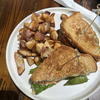 Twisted Egg - Breakfast & Brunch Near Me - Aurora, Colorado