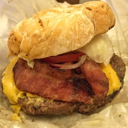 The Big Bite - Crispy bacon cheeseburger (the CBC).