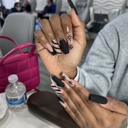 TNT Nail Spa - Best nail spa in town!!VERY polite , great customer service, and GREAT AT WHAT THEY DO.. HIGHLY RECOMMENDED ! love my holiday nails