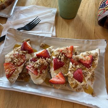 Wayfarer Coffee Roasters - Toast with berries and maple cream. Sprinkle of granola too. Yum!! - Coffee & Tea Near Me - Laconia, New Hampshire Wayfarer Coffee Roasters - Toast with berries and maple cream. Sprinkle of granola too. Yum!! - Coffee & Tea Near Me - Laconia, New Hampshire
