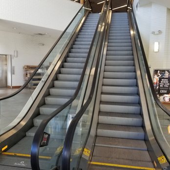 DSW Designer Shoe Warehouse - Go upstairs if you're on the street level - Shoe Stores Near Me - Pasadena, California