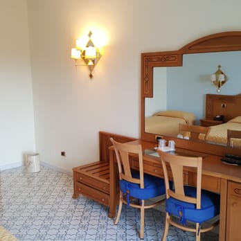 Grand Hotel Vesuvio - Grand Hotel Vesuvio in Sorrento, Italy - Hotels Near Me - Sorrento, NA
