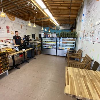 Mr Mango Tea & Juice - Interior - Juice Bars & Smoothies Near Me - Ottawa, Ontario Mr Mango Tea & Juice - Interior - Juice Bars & Smoothies Near Me - Ottawa, Ontario