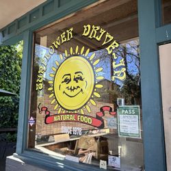 Sunflower Drive In - Outside
