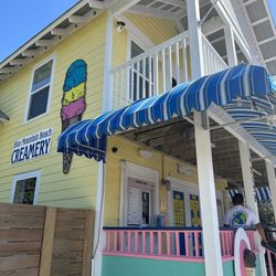 Blue Mountain Beach Creamery