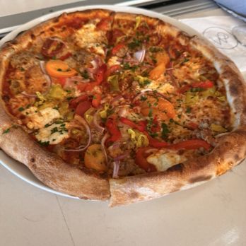 Wolfgang Puck Kitchen + Bar - Sausage and Pepper Flatbread - New American Near Me - The Villages, Florida Wolfgang Puck Kitchen + Bar - Sausage and Pepper Flatbread - New American Near Me - The Villages, Florida