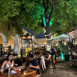 La Recova - Nice atmosphere - enjoying the weather