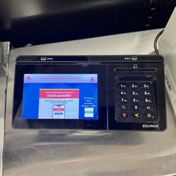 HEB Pharmacy - Get with the time H‑E‑B! No contactless payment at all!