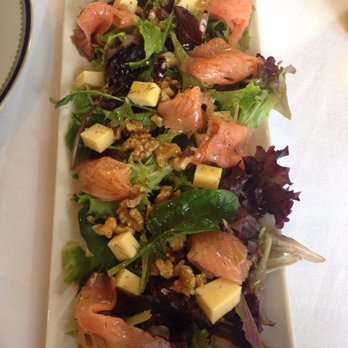 El Morabito - Salmon salad - Mediterranean Near Me - Ronda, Massachusetts