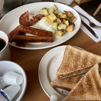 Sunset Grill - Toast - Breakfast & Brunch Near Me - Stouffville, Ontario Sunset Grill - Toast - Breakfast & Brunch Near Me - Stouffville, Ontario