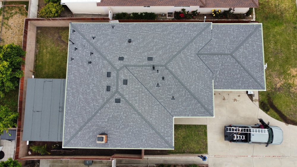 Slide of Major League Roofing