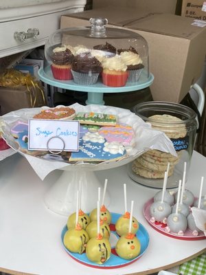 defloured: A Gluten Free Bakery by null